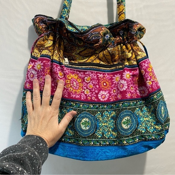 Temptation Italy Multi Color
Floral Boho Chic Canvas zipper cinched Tote  Bag - Picture 4 of 13